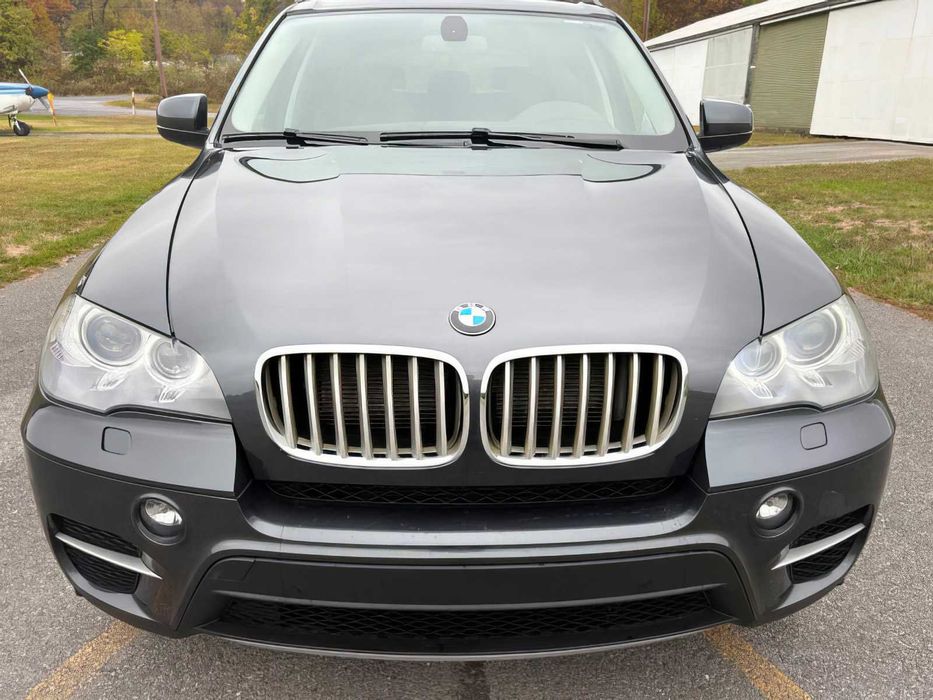 BMW X5 xDrive35d      2012