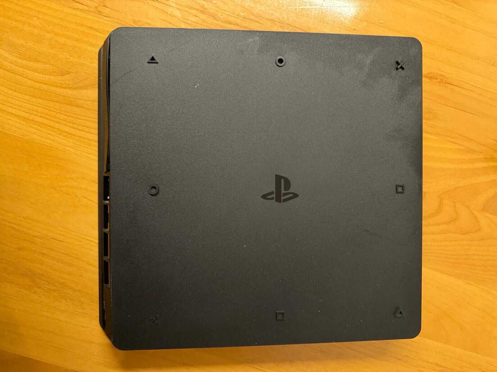 PS4 Slim 500GB. 2 Геймпада + гра