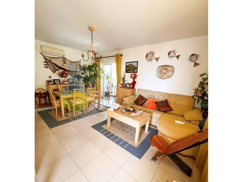 Apartamento T2 de luxo na Praia da Rocha com garagem para alugar