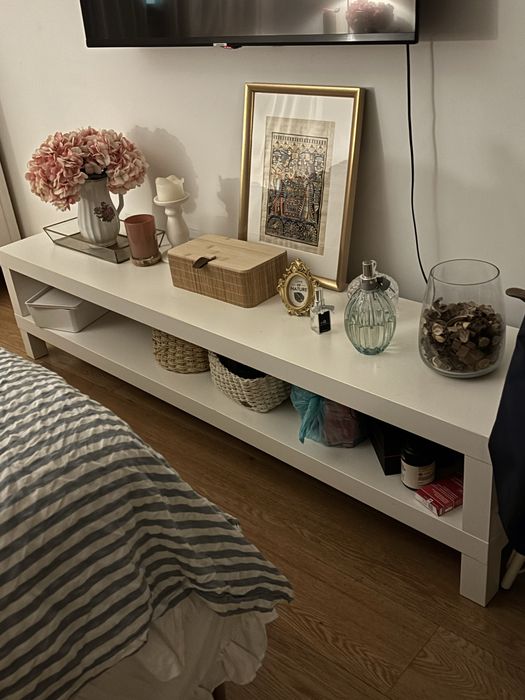 Rack ikea com 160 cm de comprimento