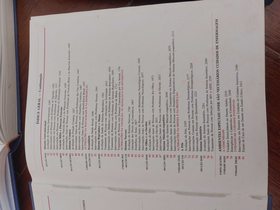 4 volumes do livro enfermagem médico-cirurgica de Phipps