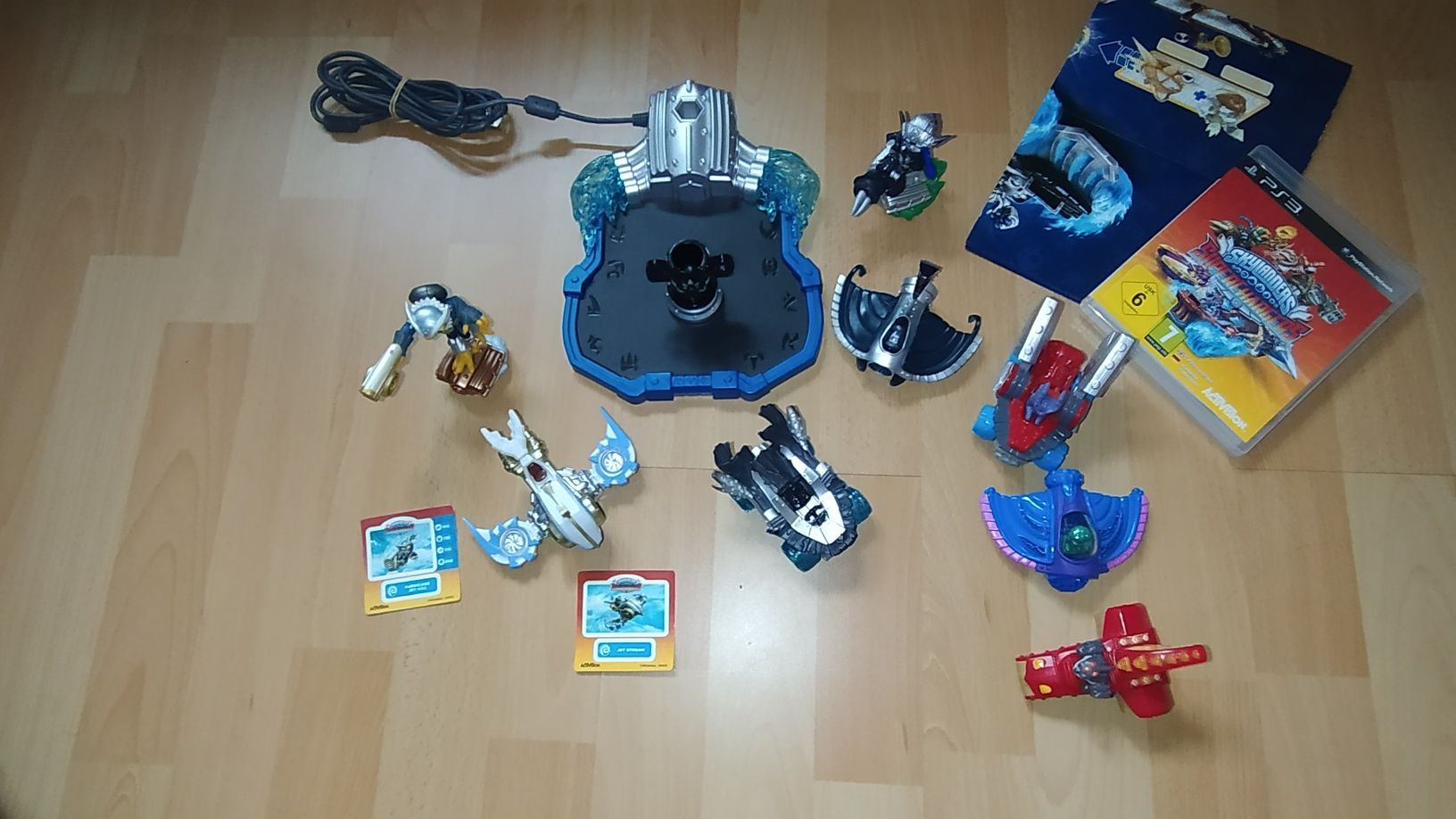 Skylanders Superchargers: figurki, puchar, pojazdy, portal, gra,