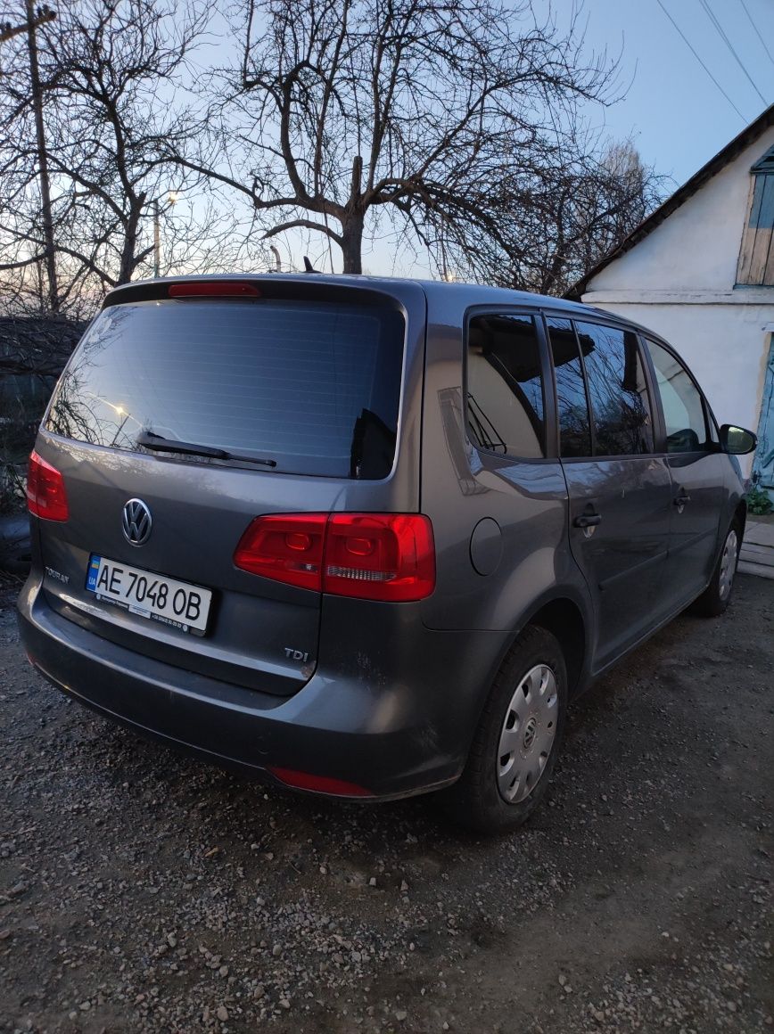 Volkswagen Touran 2010, 2.0 TDI, МКПП6