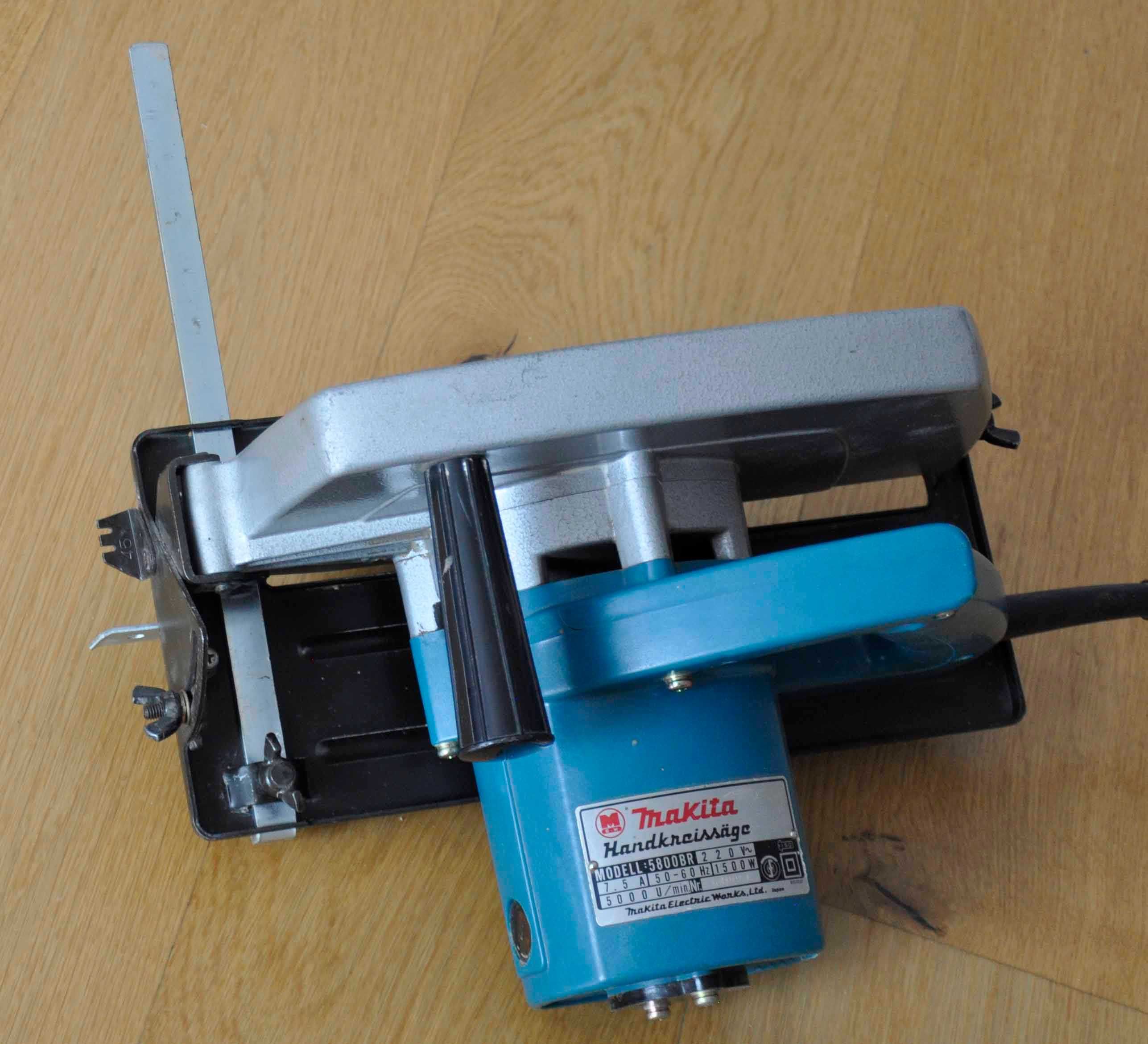 Makita - pilarka ręczna Model:5800BR