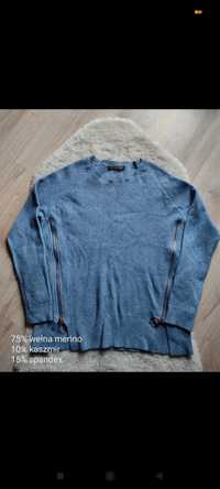 Niebieski wełniano kaszmirowy sweterek M