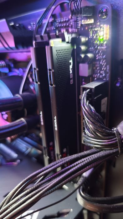 PC gamer custom RTX 4070 Ti SUPER + AMD Ryzen 7 7800X3D (+ see below)