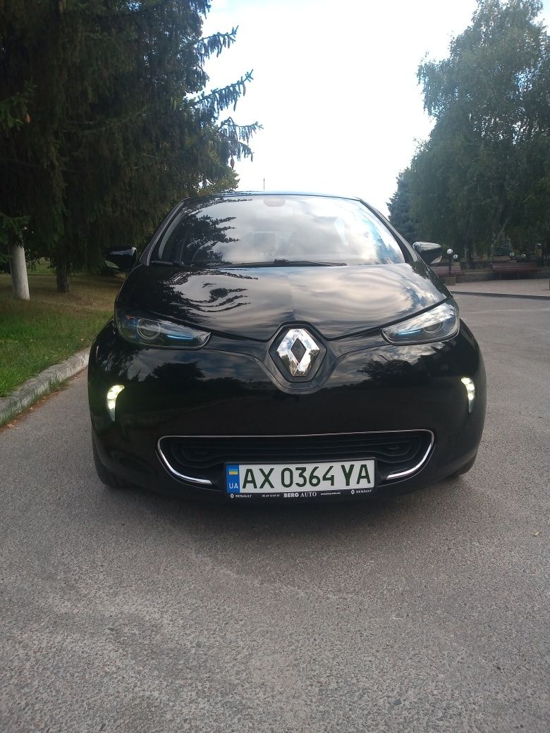 Renault Zoe 2016 год