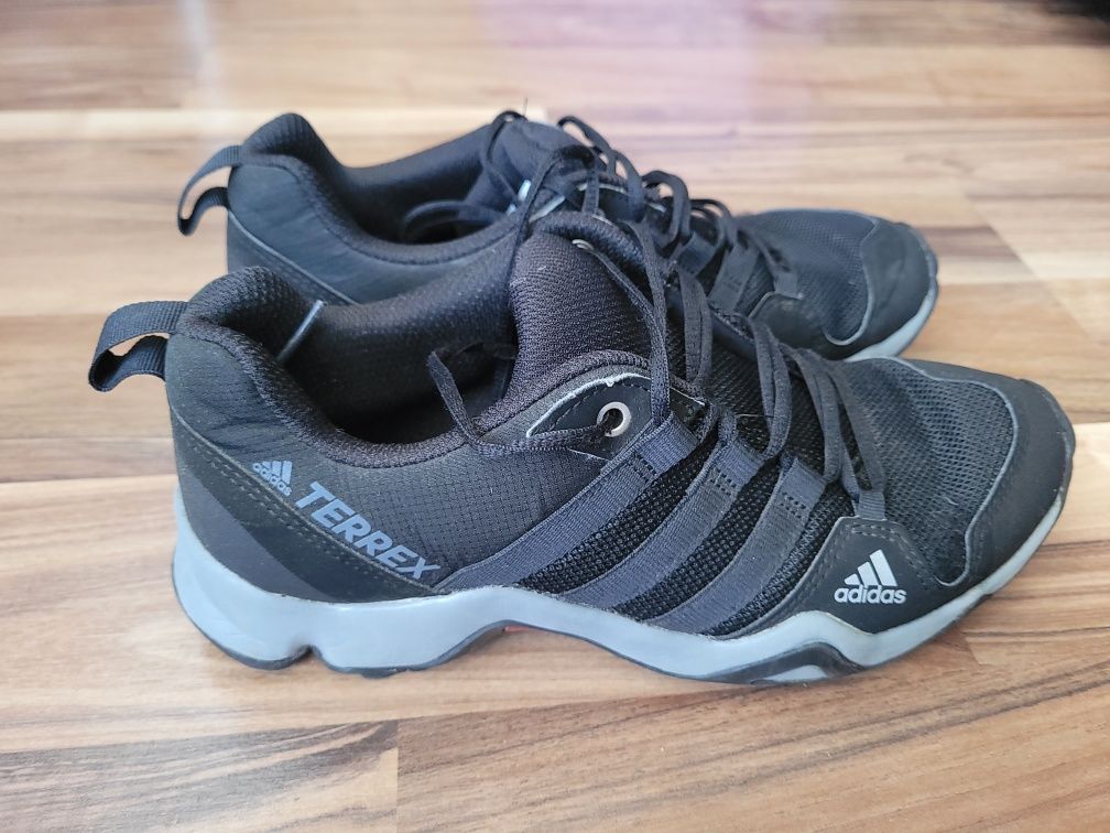 Buty adidas terrex rozm. 38