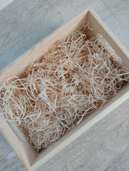 1 kg suchej wełny drzewnej sosnowej