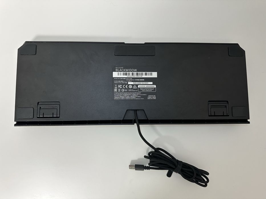 Razer BlackWidow повнорозмірна ігрова механічна клавіатура