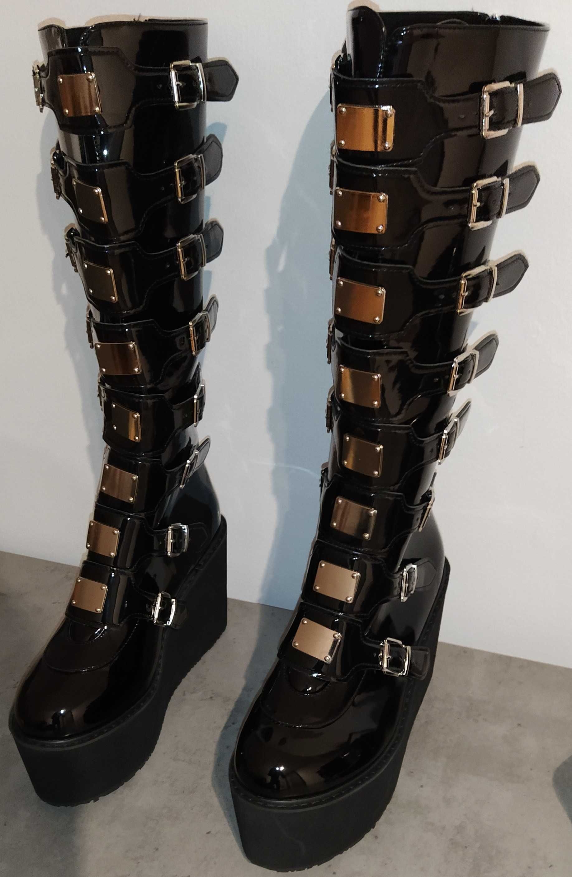 Kozaki gotyckie typu swing latex 39,42