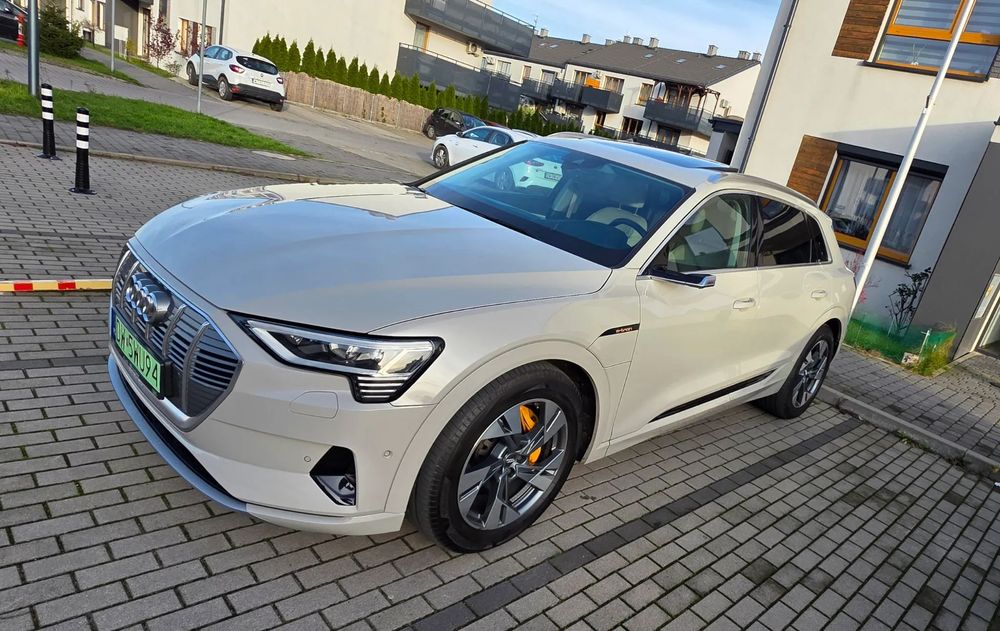 Audi e-tron Audi e-tron 55