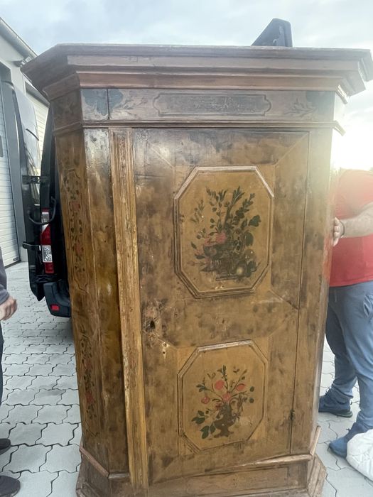 Stara ,malowana szafa wiejska