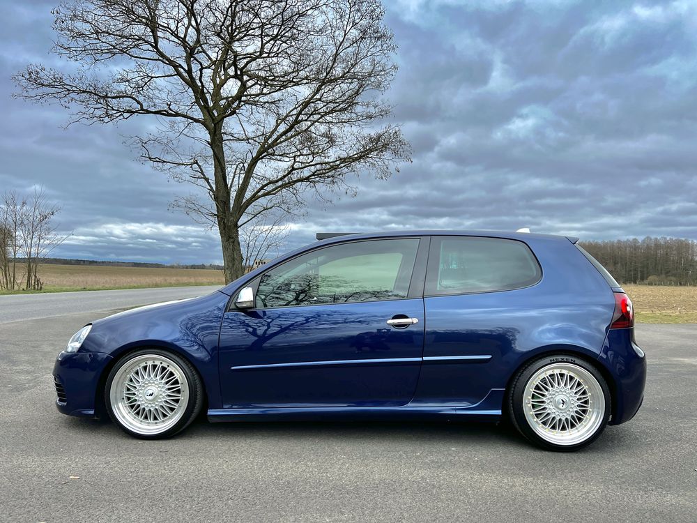 Volkswagen Golf 5 R32