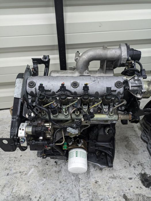 Мотор двигатель F9K 1.9 dCi Renault Trafic Opel Vivaro Nissan NV300