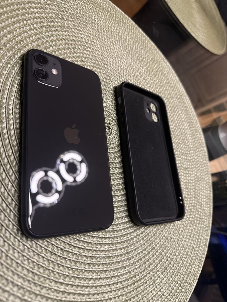 iPhone 11 64 GB stan bardzo dobry