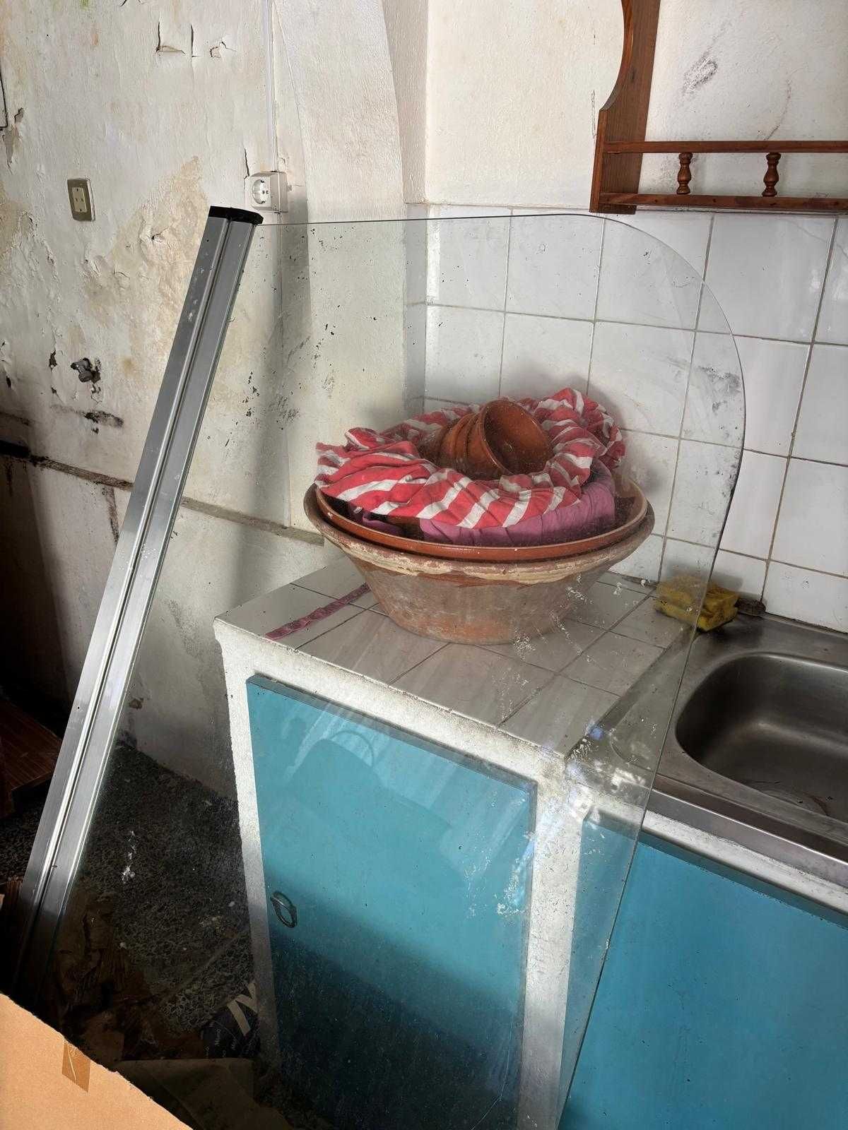 Resguardo de banheira em vidro