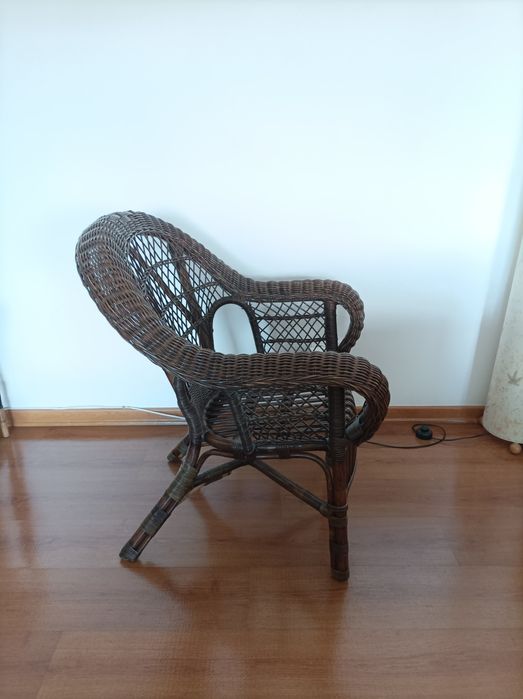 Cadeirão em verga vintage