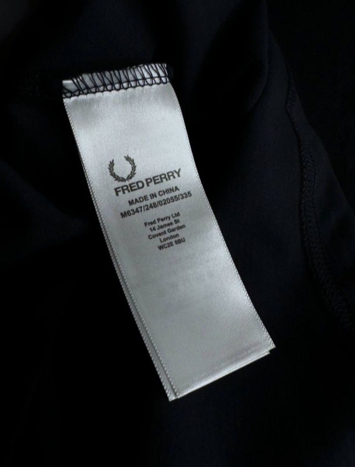 Fred Perry футболка на лампасах