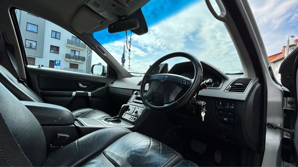 Volvo xc90 2010 anglik
