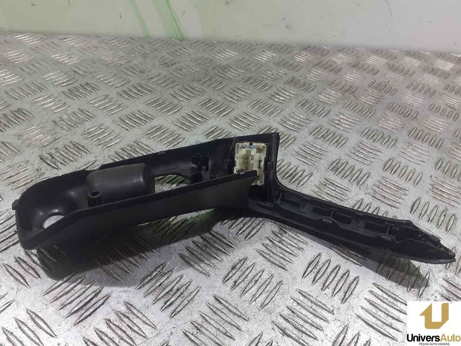 COMANDO ELEVADOR DE VIDRO FRONTAL ESQUERDO VOLKSWAGEN GOLF III 1996 -1H0959855