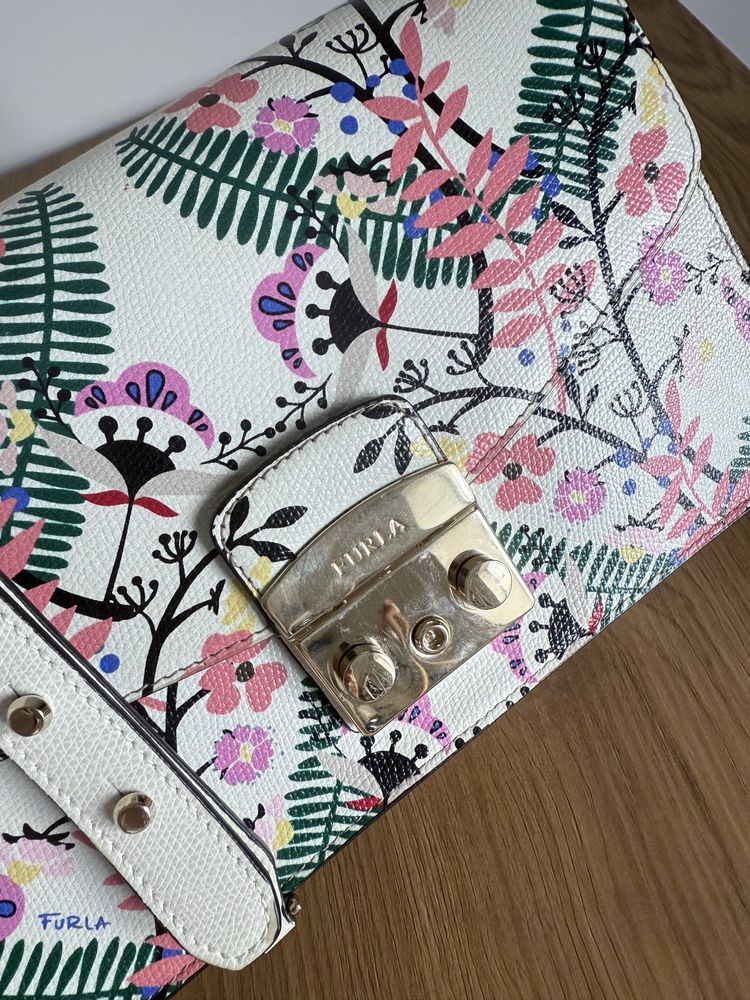 Сумка Furla metropolis оригінал  25х17х8 см + ремінь