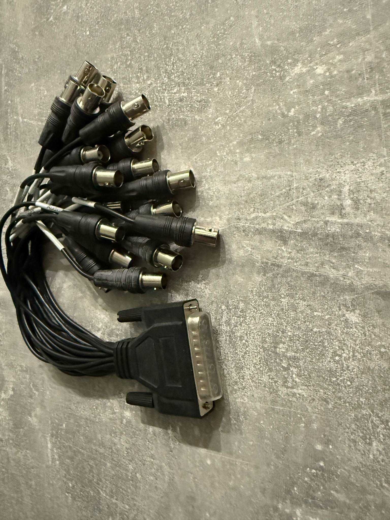 Kabel do rejestratora audio 21 x BNC adapter na DB25 Male