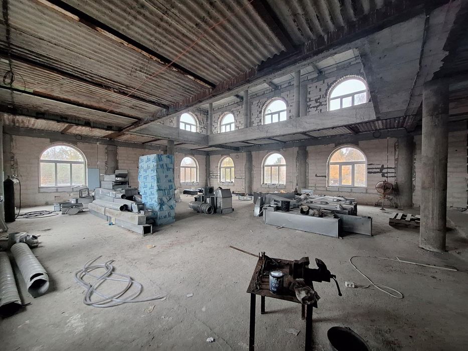 Оренда окремо розташованої будівлі у Дніпровському районі