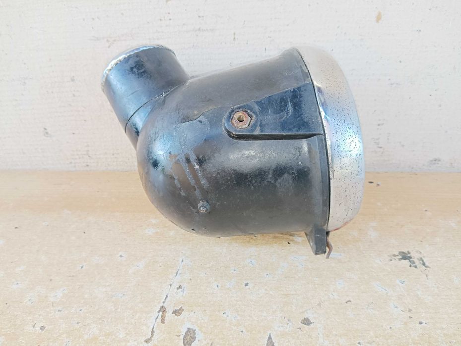 WSK-125 - lampa przód z kominem i licznikiem 04465.