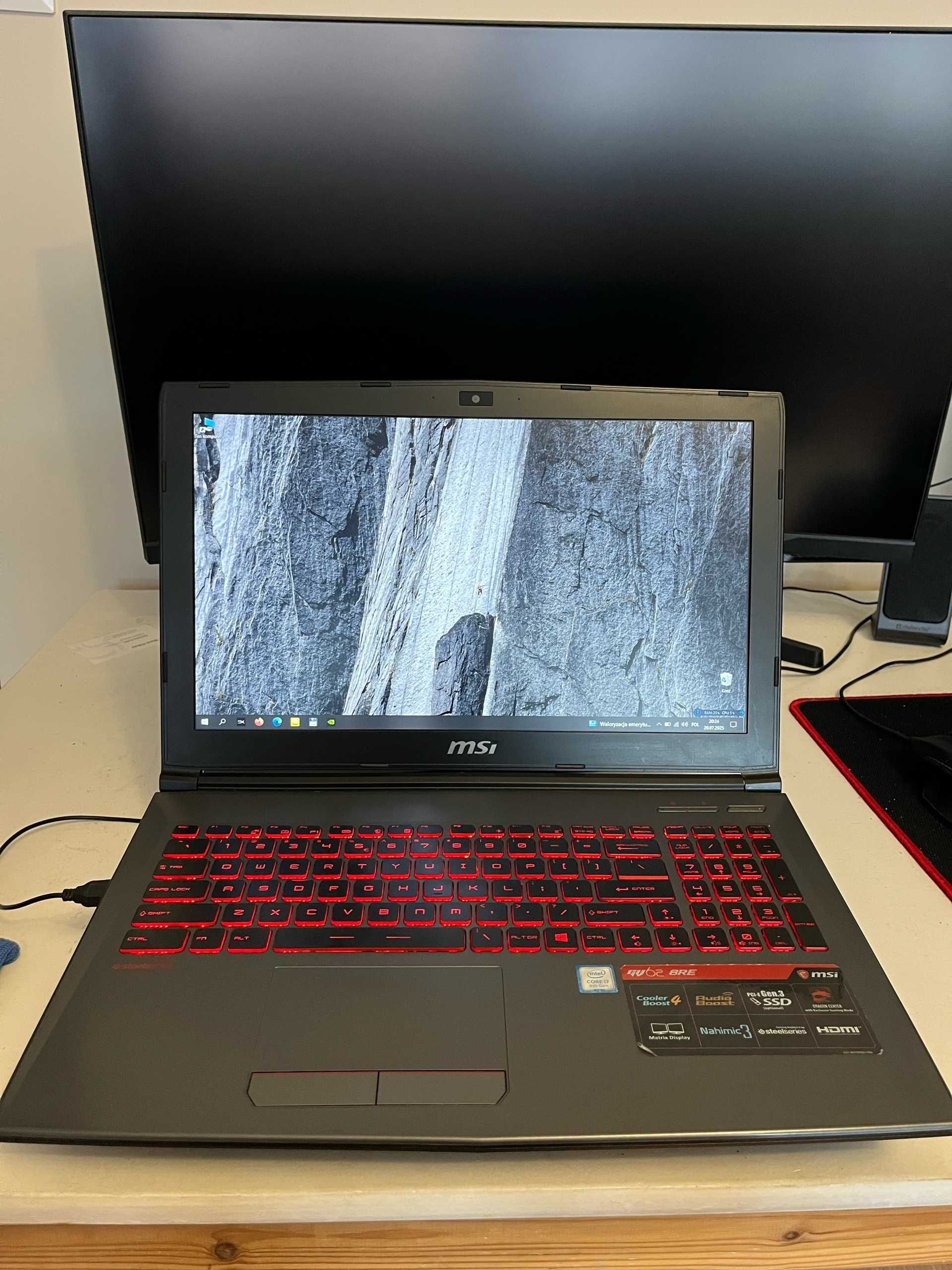 Sprzedam Laptop MSI GV62 8RE