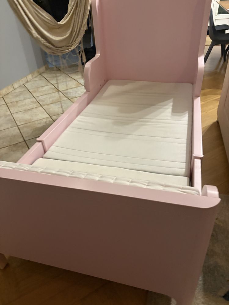 Łóżko dziecięce Ikea Busunge materac w cenie jak nowe.
