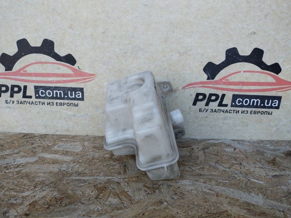 VW Golf 7 VII 2012-2020 Бачок омывателя 5G0955453L / 5G0955448R