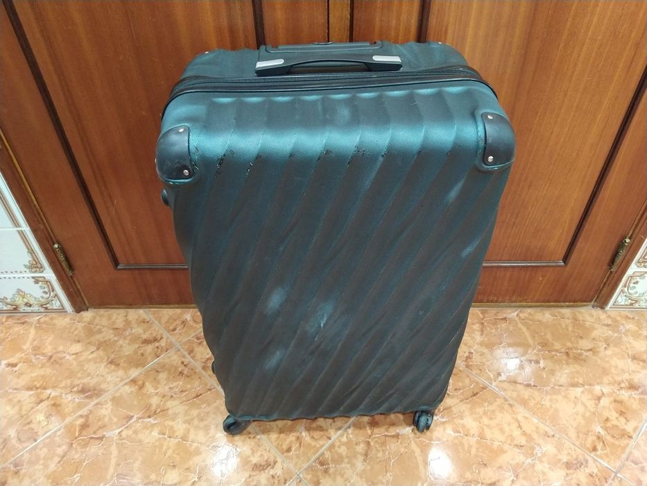 Mala malas de porão até 23 kg viagem casa quarto apartamento vivenda.