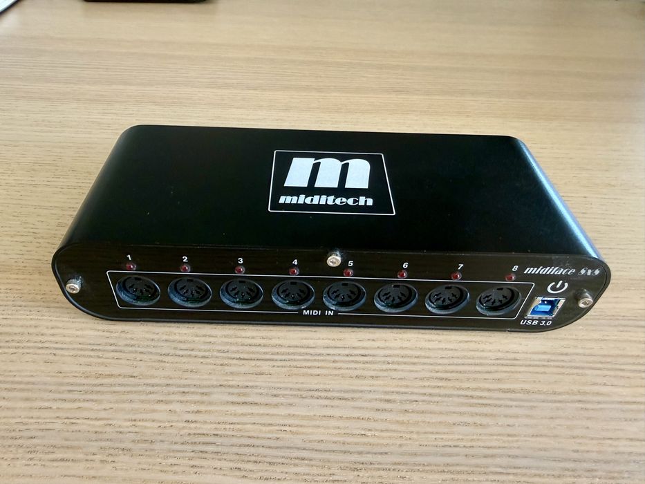 Interface MIDI USB Miditech 8×8 – 2 anos garantia – como novo