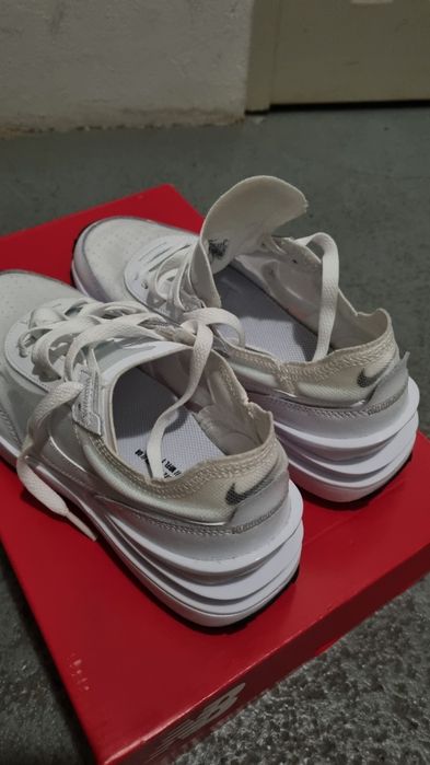 VENDO Sapatilhas Nike Waffle One NOVAS