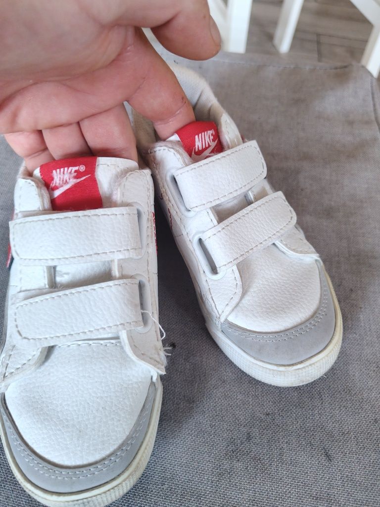 Buty dziecięce Nike rozmiar 29