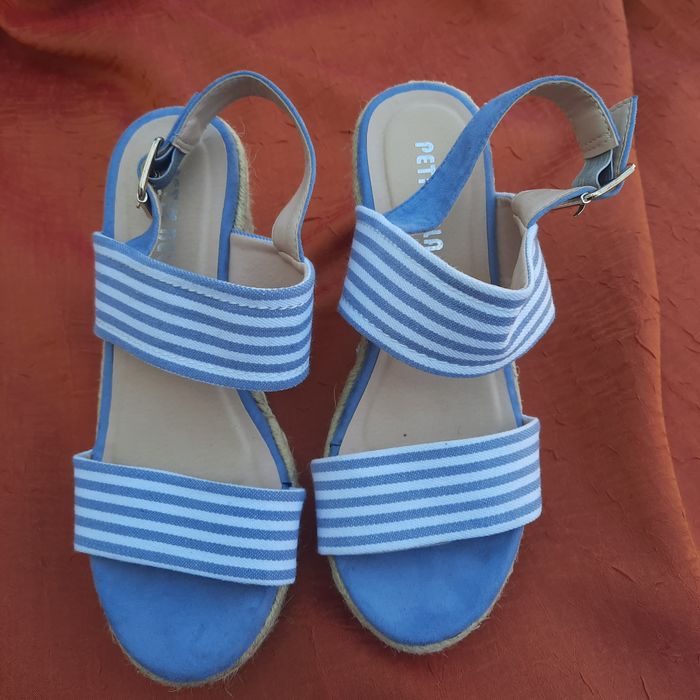 Sandalias compensadas 37