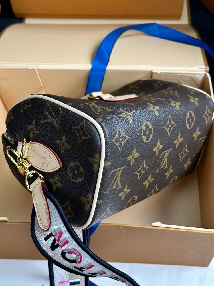 Сумочка в стиле LV Louis Vuitton Луи Виттон премиум