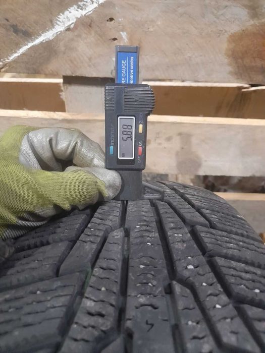 Комплект Nokian Nordman RS2 185/65 R15 92R XL Б/У 5,5 мм