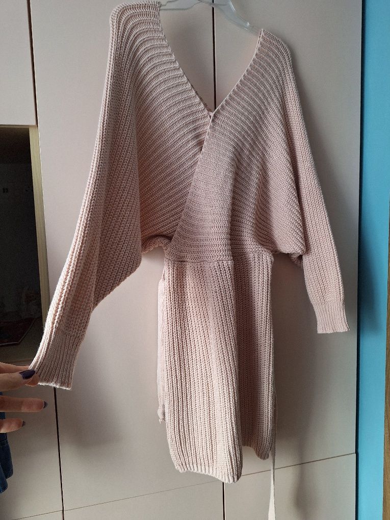 Sukienka sweterkowa M/L