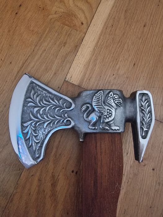 Топор грифон южмаш юмз ссср днепропетровск.