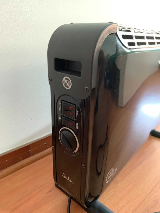 JATA - Aquecedor/Convector 2000W com Turbo Negro C214T