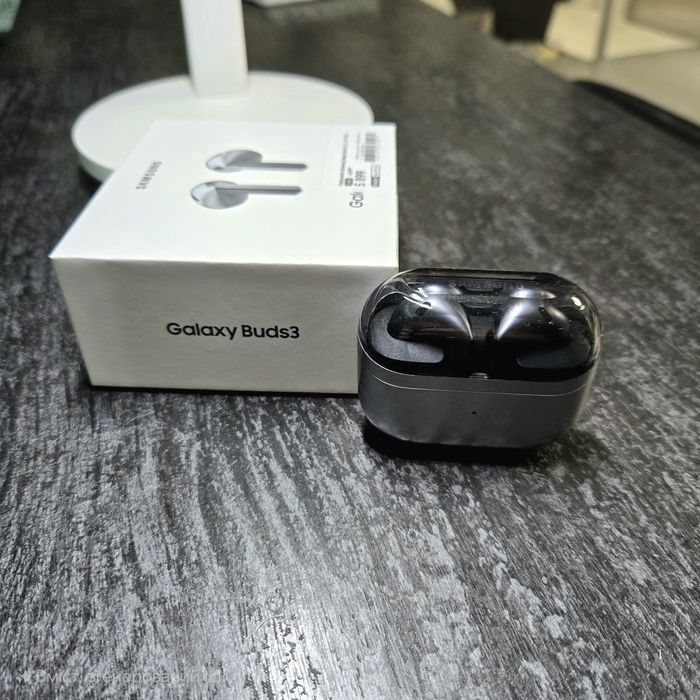 Продам samsung galaxy buds 3