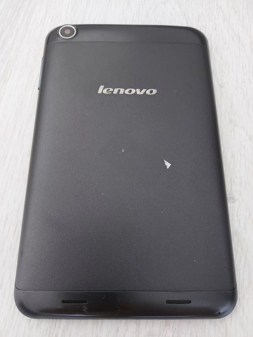 Планшет Lenovo б/у