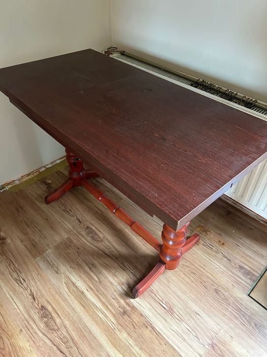 Stara regulowana ława z czasów PRL