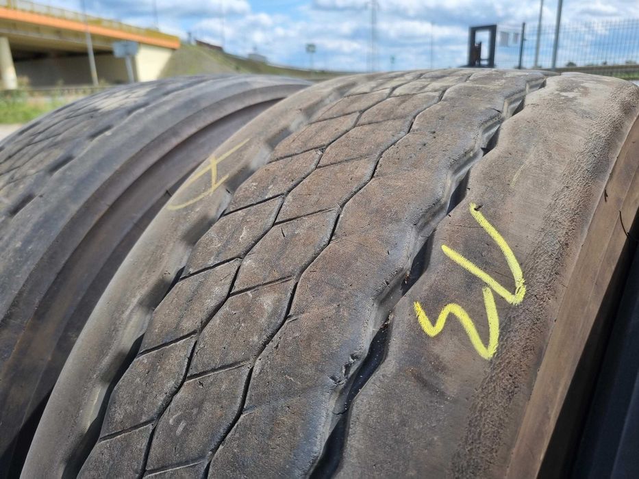 385/65R22.5 Opony Bridgestone R-Trailer 002 Duravis 12-14mm Naczepa