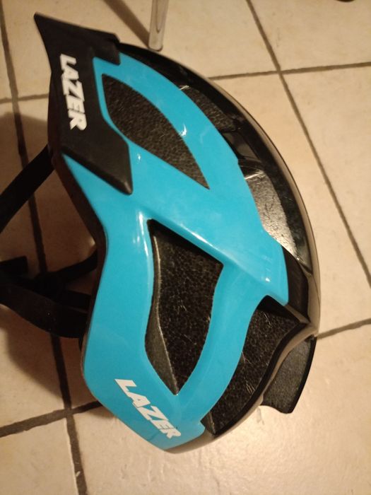 Kask rowerowy w idealnym stanie