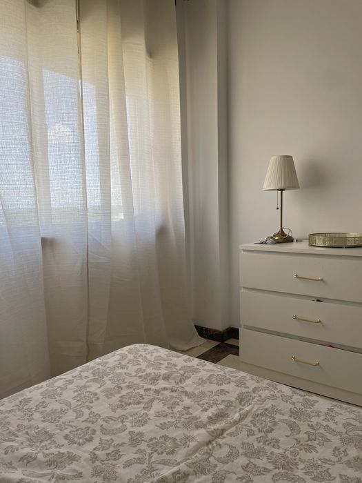 Quarto com Despesas Incluidas para jovem trabalhadora ou estudante