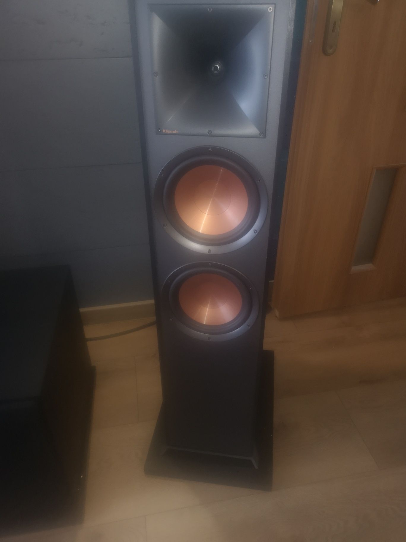 Kolumny klipsch R 820F
