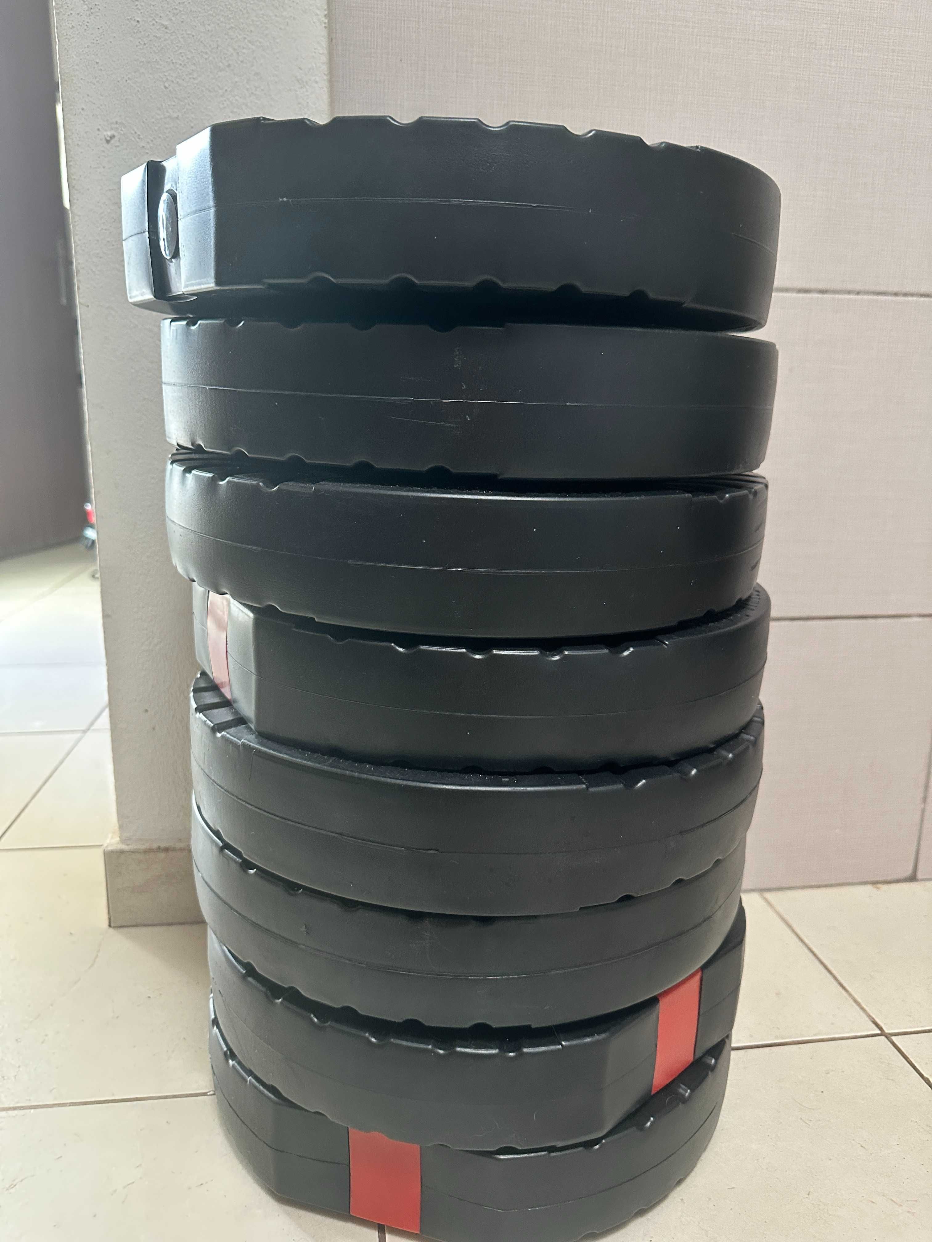 Conjunto de 8 pesos de 15 k